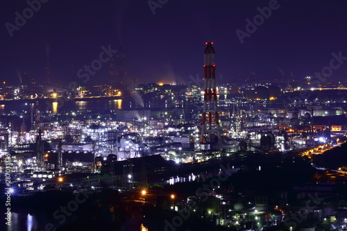 水島工業地帯の夜景 © Shoithi