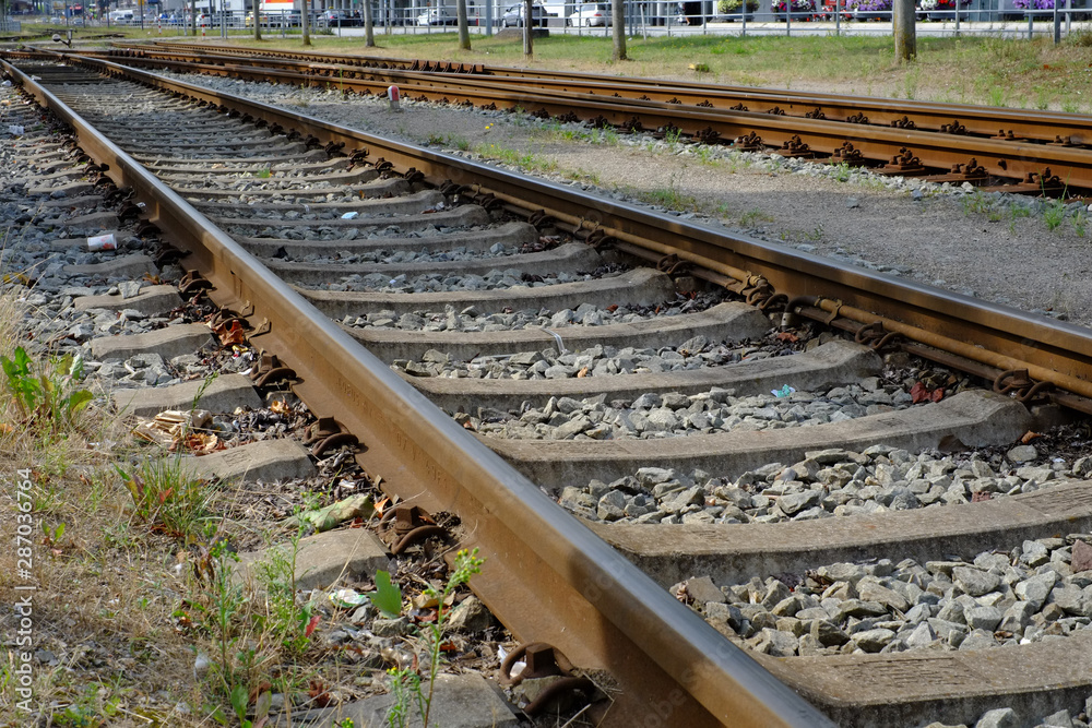 Stillgelegtes Bahngleis für die Hafenbahn Stillgelegtes Bahngleis für die Hafenbahn
