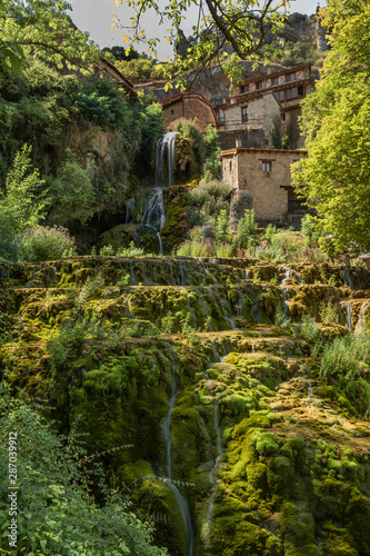 Cascada de Orbaneja del Castillo en Burgos