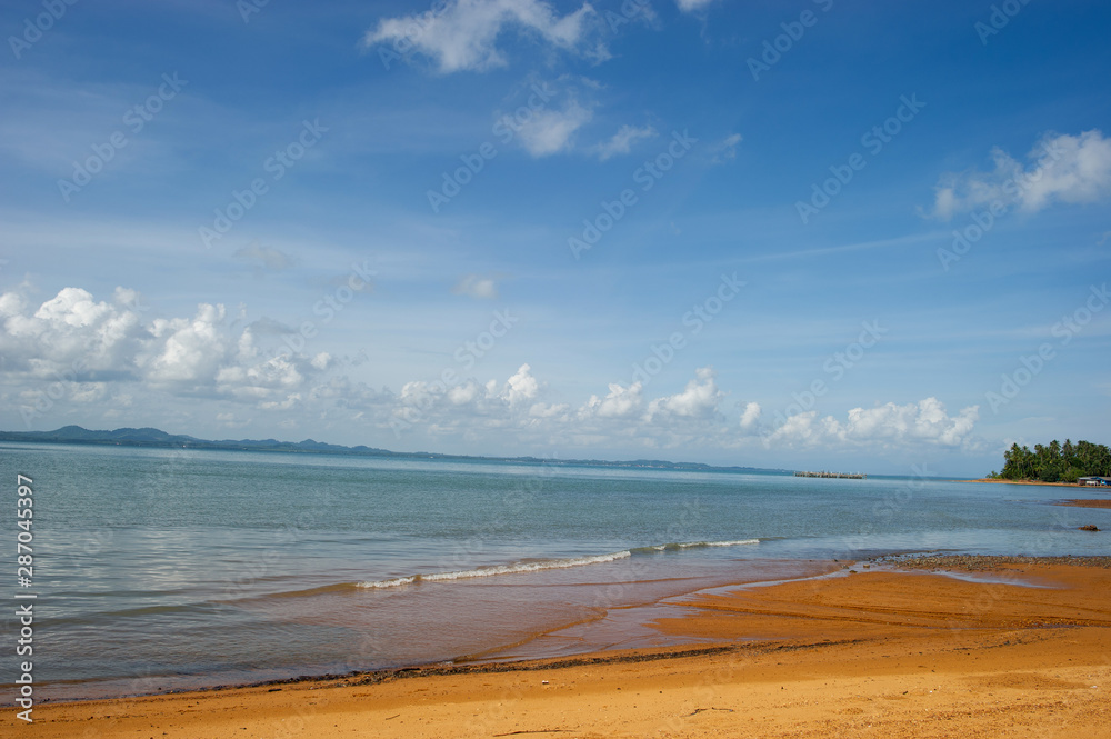 The sea and the blue sky, clean white sky, beautiful in nature The sea and the blue sky, clean white sky, beautiful in nature