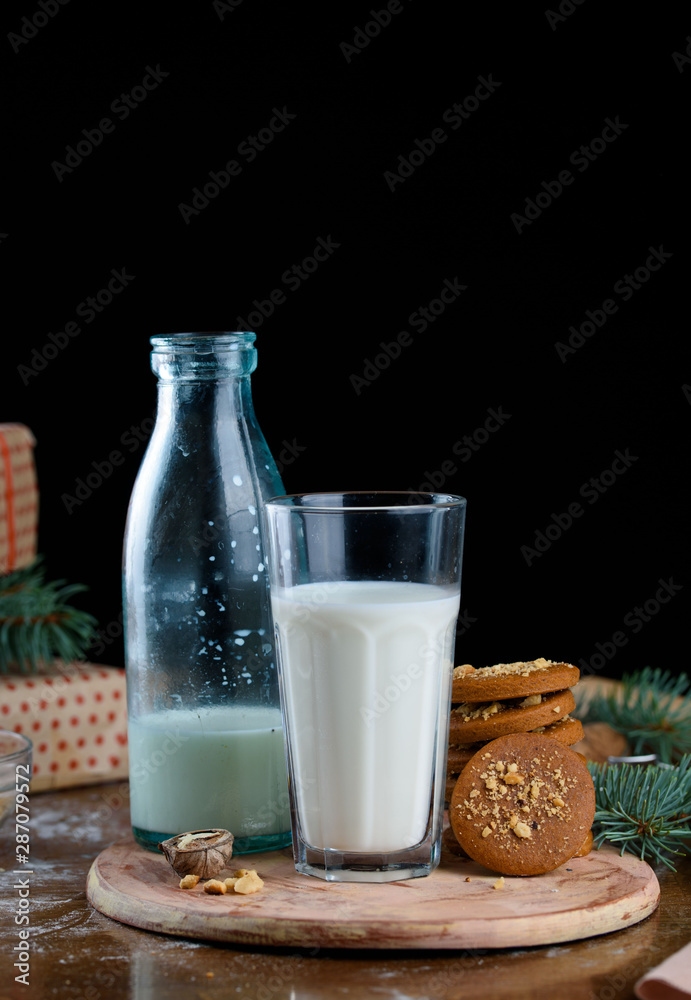 Fragrant gingerbread cookies with nuts. The process of baking gingerbread. Fragrant gingerbread cookies with nuts. The process of baking gingerbread.