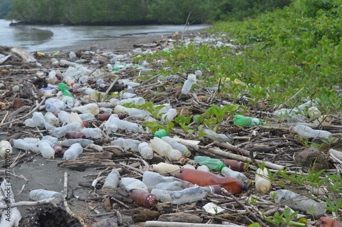 Playa contaminada por residuos sólidos mal desechados en el municipio de Guapi Cauca photo