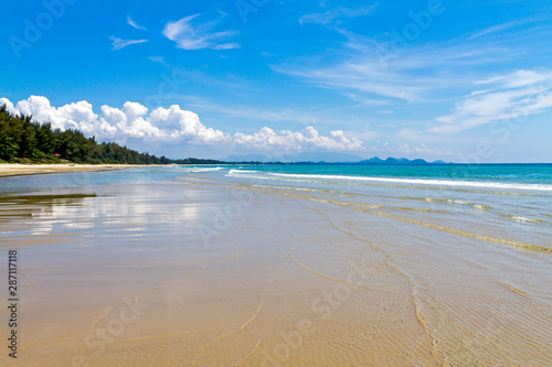 Fototapeta Naklejka Na Ścianę i Meble -  Beach Ban Krut Beach beautiful with bright sunshine