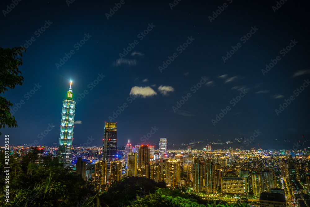 台北の象山から見える台北の夜景