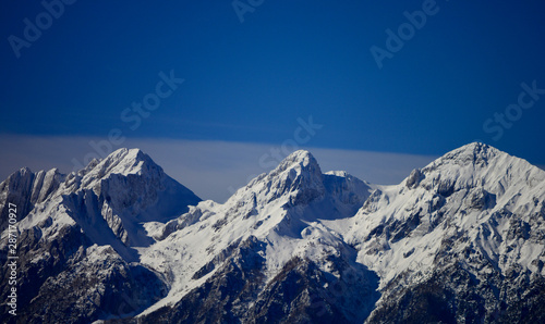 la neve sulle montagne dell'Alpago, Belluno