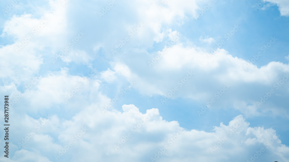 Obraz premium 青空・雲
