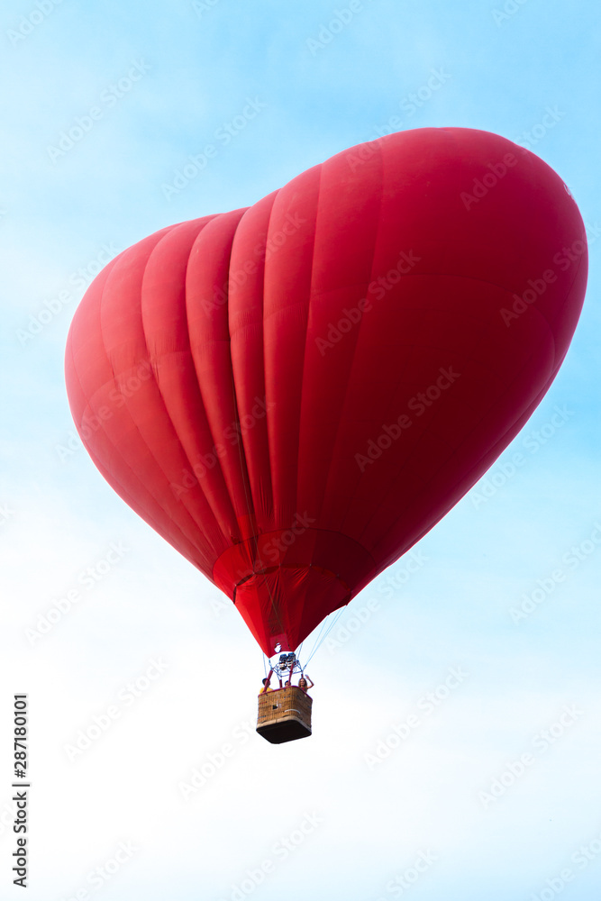 Fototapeta premium Romantic balloon flight. Aeronautics. Close-up.