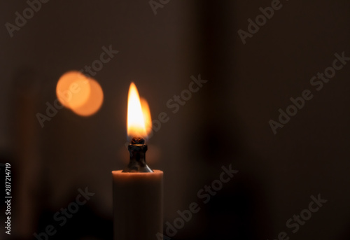 Kerze in Kirche