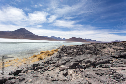 a laguna blanca wide view