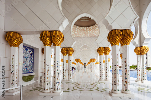 Sheikh Zayed Grand Mosque interior