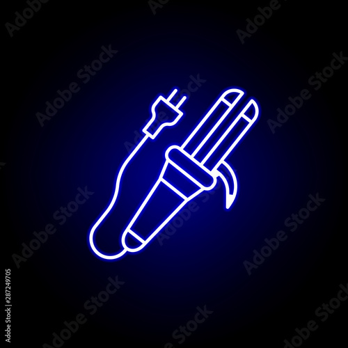 hair curler line neon icon. Elements of Beauty and Cosmetics illustration icon. Signs and symbols can be used for web, logo, mobile app, UI, UX