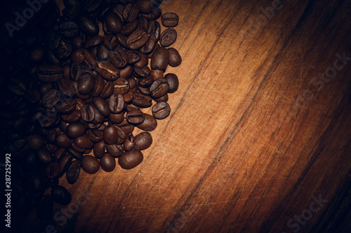 scattered coffee beans from left to half 