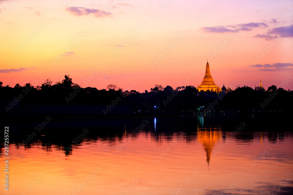 Shwedagon Pagoda at sunset