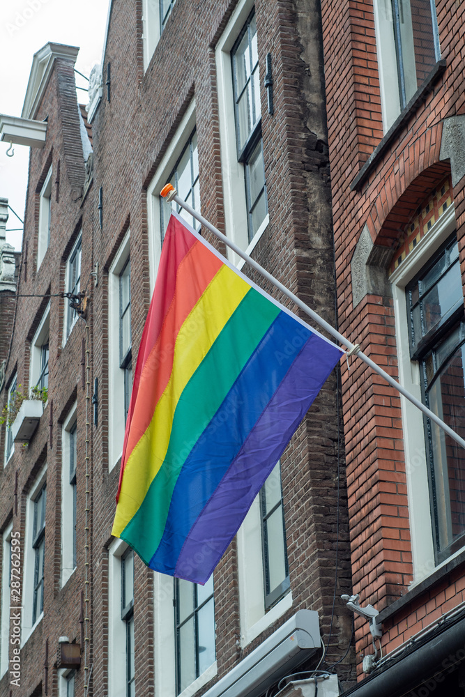 banderea gay en amsterdam