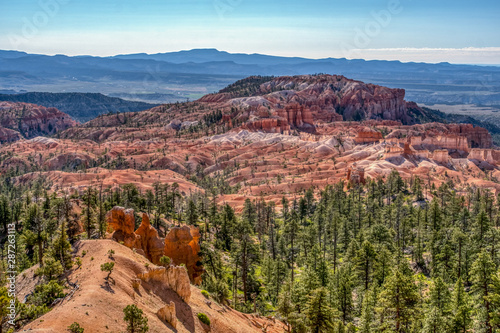 Amazing Bryce Canyon Natinonal Park in Utah photo