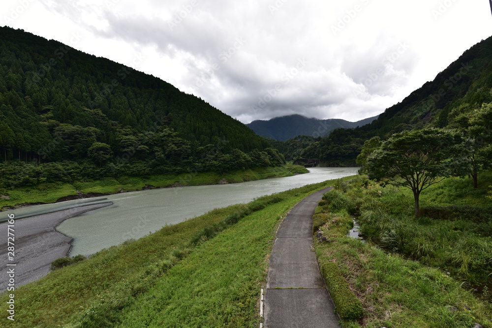 Fototapeta premium road in mountains