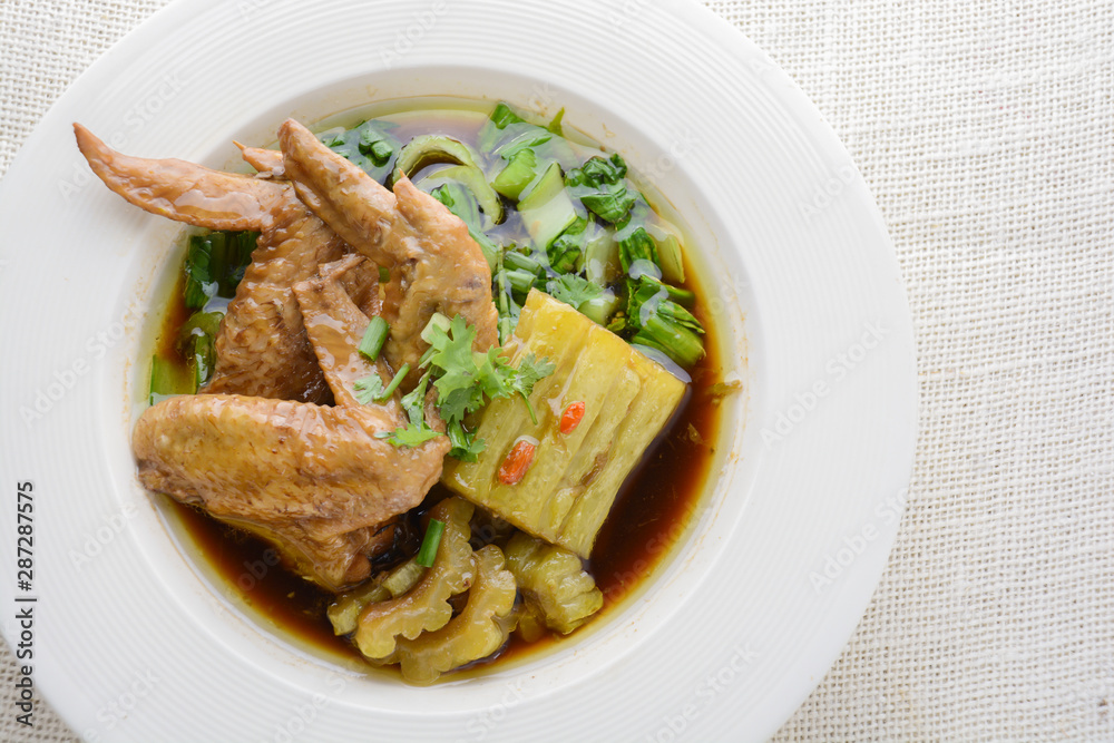 Braised Chicken Wings with Bitter Gourd