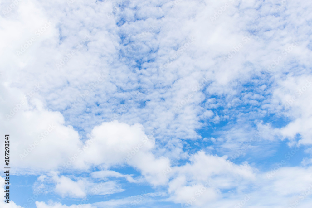 Obraz premium Blue sky and clouds with copy space