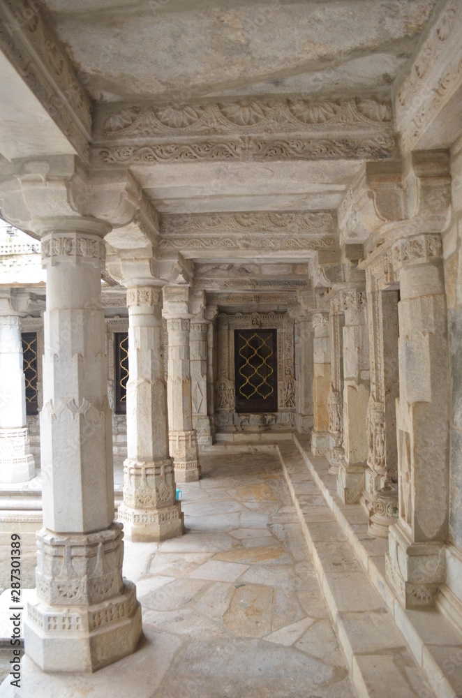 Fototapeta premium templo de piedra