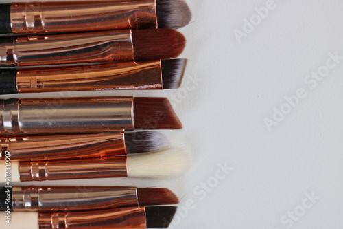 face makeup brushes set