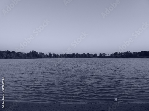 Am Flughafensee in Berlin im Sommer 2019.