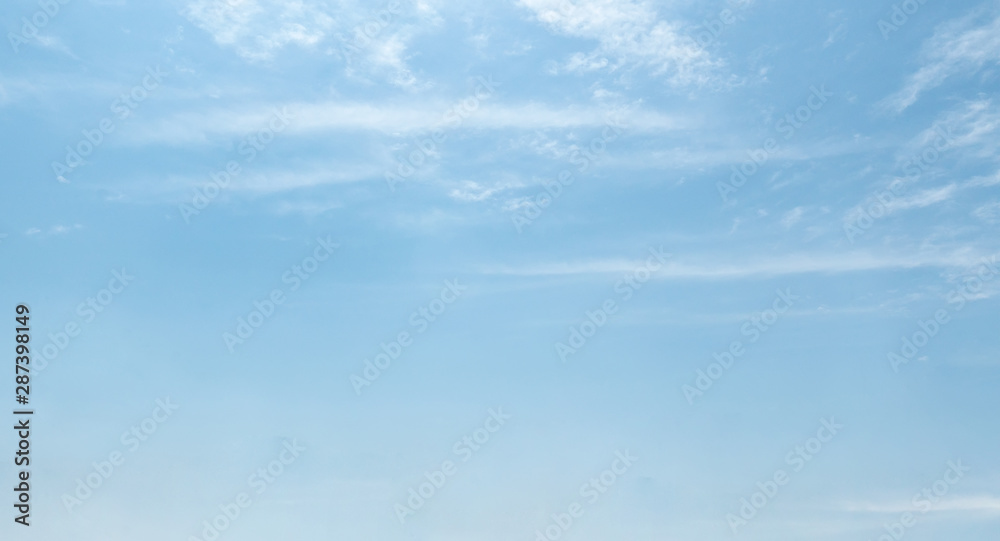 Fototapeta premium Blue skies and clouds in the summer