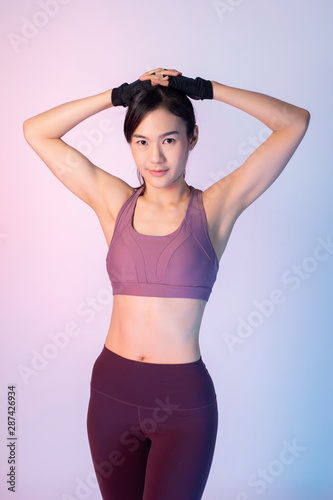 Beautiful asian fitnesses woman in studio © tonefotografia