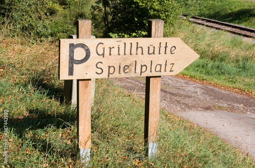 Wegweiser Grillhütte Parkplatz