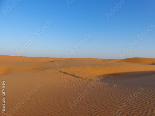Sunset at the Wahiba Sands (Rimal Al Wahiba, Ramlat al Wahiba, Wahiba Sands, Scharqiyya Sands) Sultanate of Oman © pixs:sell