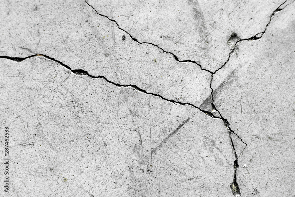 Fototapeta premium Crack on a cement wall