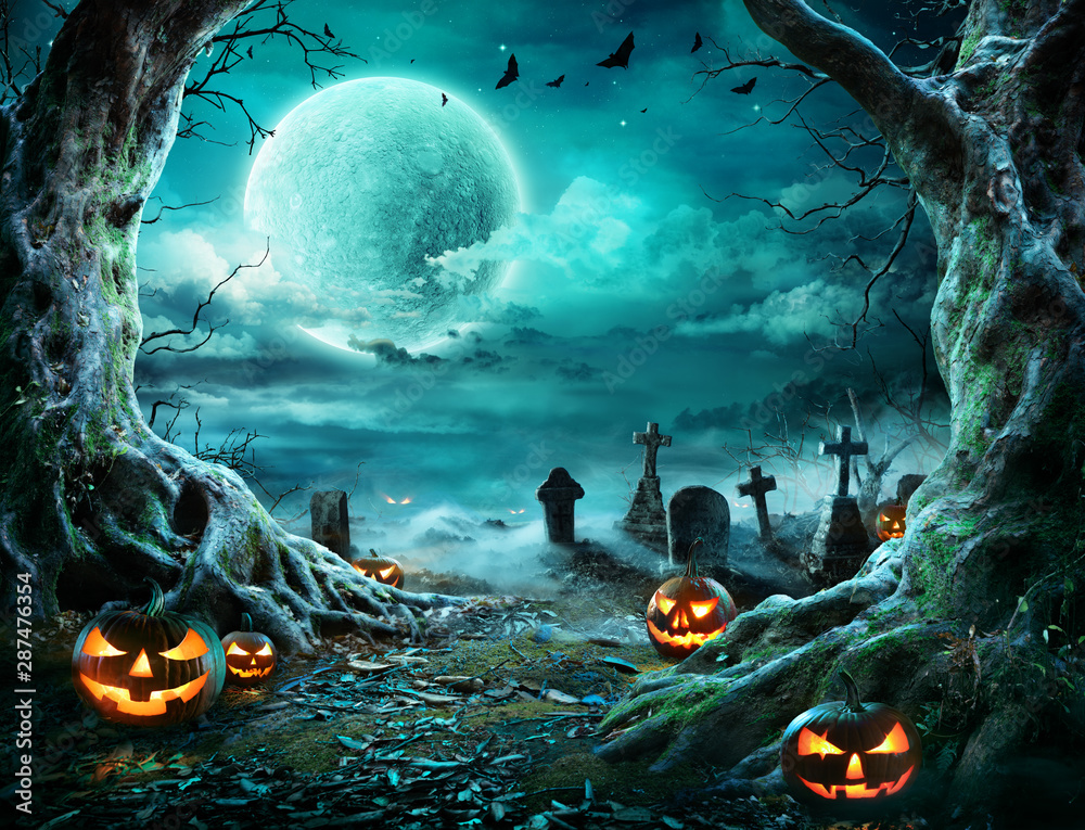 Naklejka Jack 'O Lantern Na Cmentarzu W Upiorną Noc Z Pełni Księżyca - Halloween