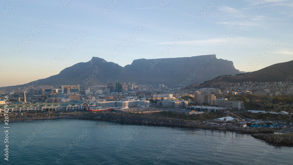 table mountain in cape town with the waterfront