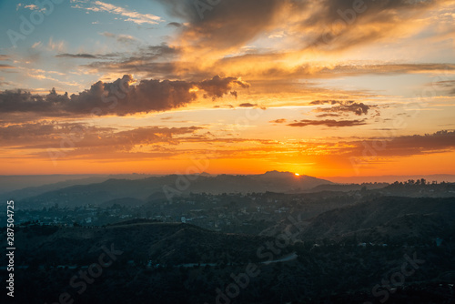 Sunset view from the Griffith Observatory, in Los Angeles, California © jonbilous
