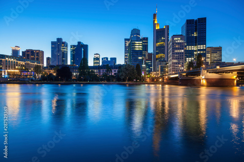 Modern panorama of Frankfurt at evening © Henryk Sadura