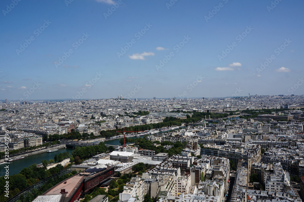 Fototapeta premium top view of Paris from the height of the Eiffel tower