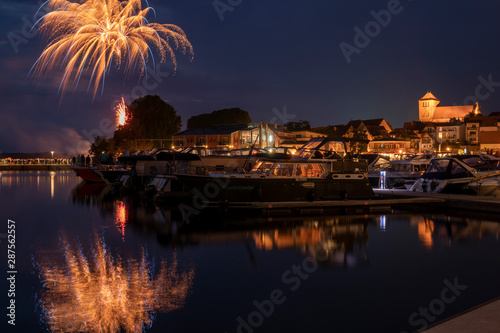 Waren an der Müritz mit Feuerwerk