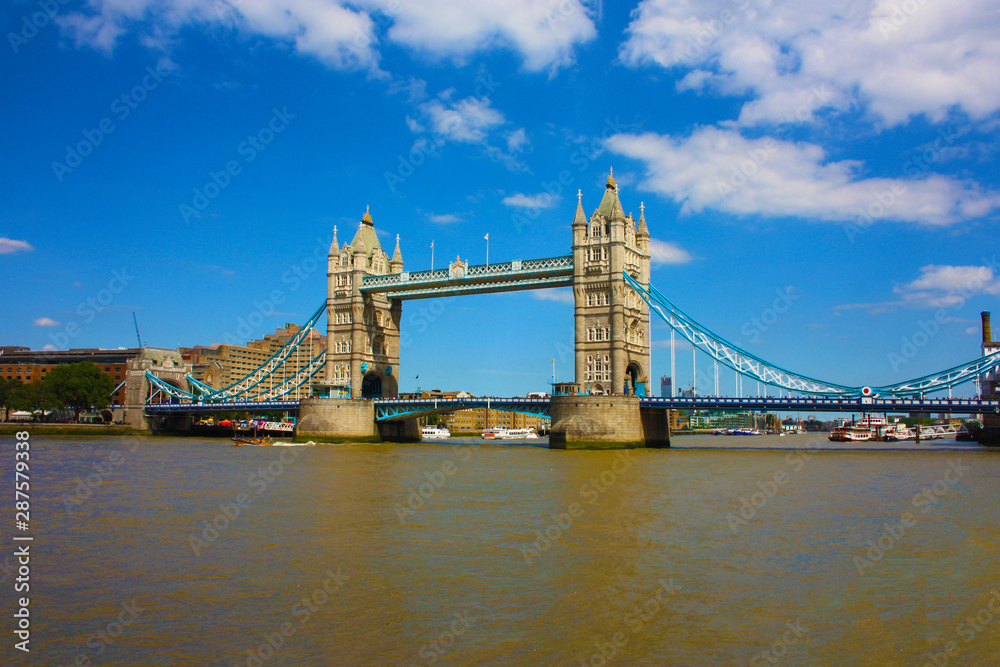the ancient English landmark, the London Bridge, built on the waters of the Thames river