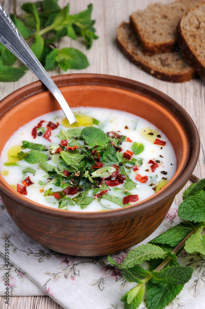 Yoghurt soup with mint Yoghurt soup with mint