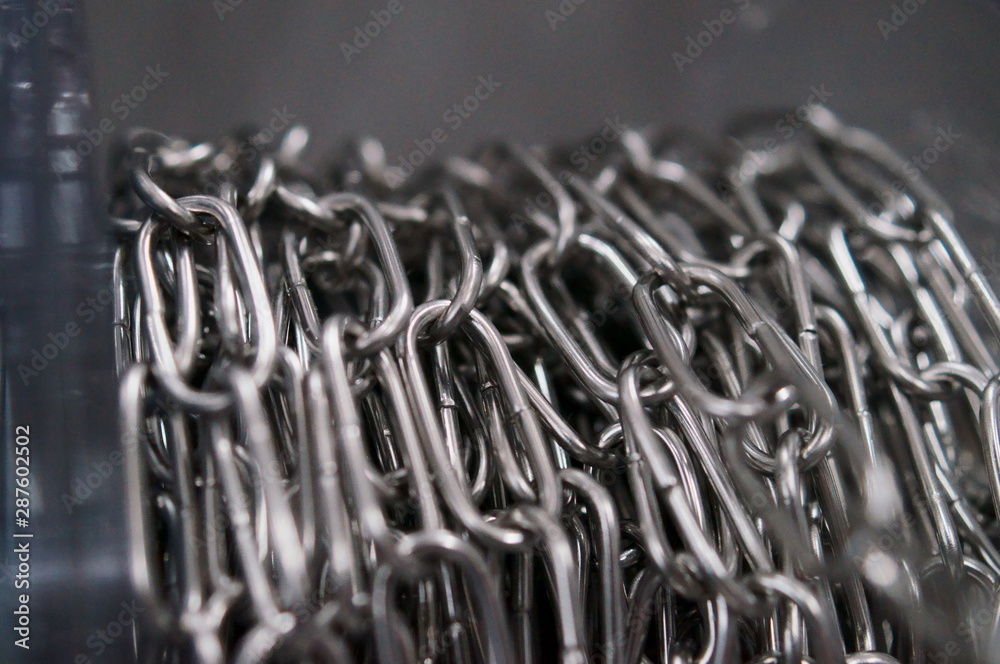 Silver chain roll Metallic luster Silver chain roll Metallic luster