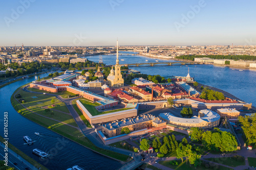 Obraz na płótnie View from the drone of the Peter and Paul Fortress, St. Petersburg w salonie