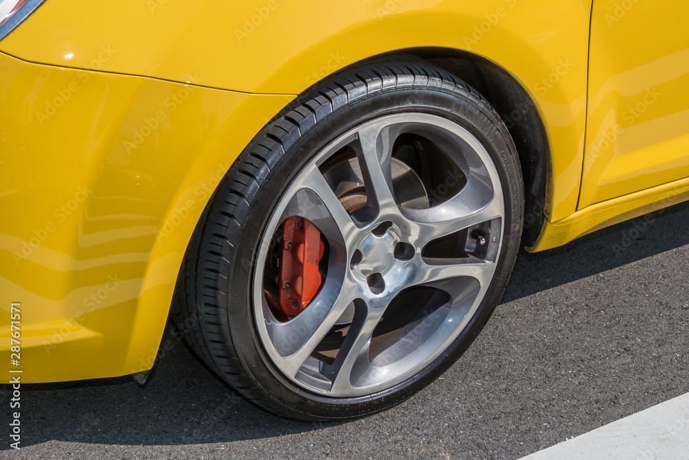 タイトル 車のホイール old Wheel of the car タイトル 車のホイール old Wheel of the car