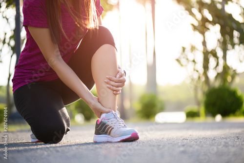 Картината върху платно Ankle sprained