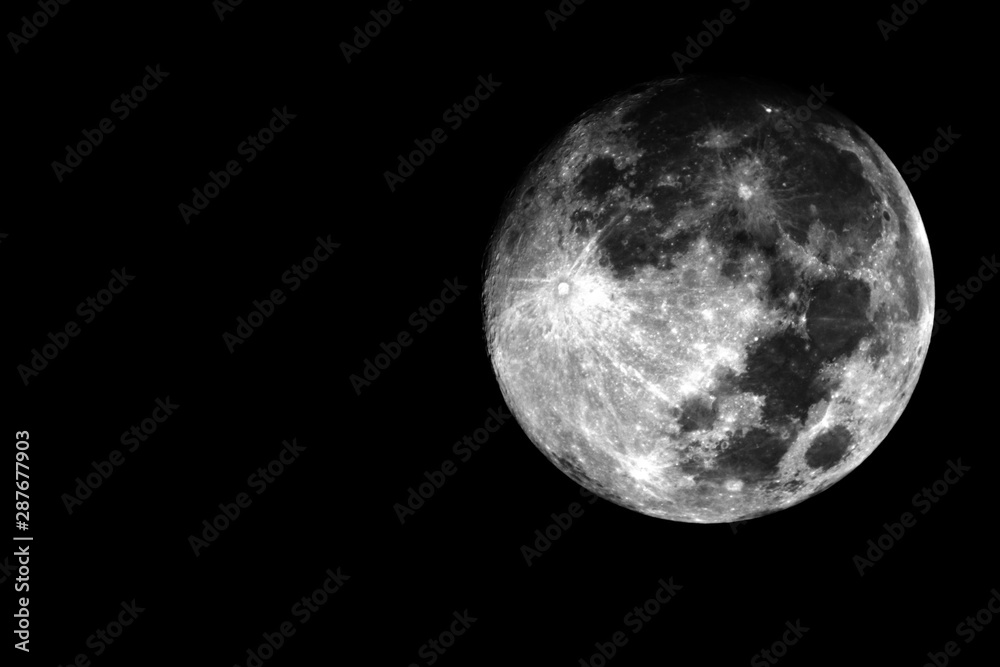 Naklejka premium Lunar in the sky