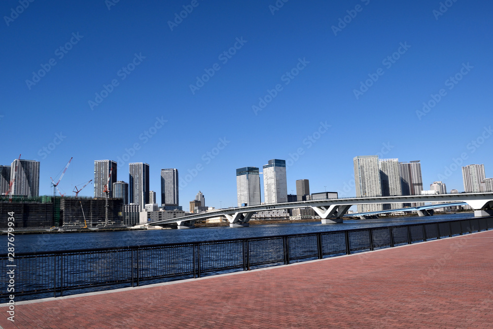 Fototapeta premium 晴海大橋と晴月橋