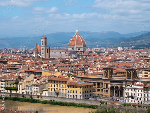 Sunlight view of Florence, Ponte Vecchio, Palazzo Vecchio and Florence Duomo, Italy. Florence architecture and landmark, Florence skyline © Le