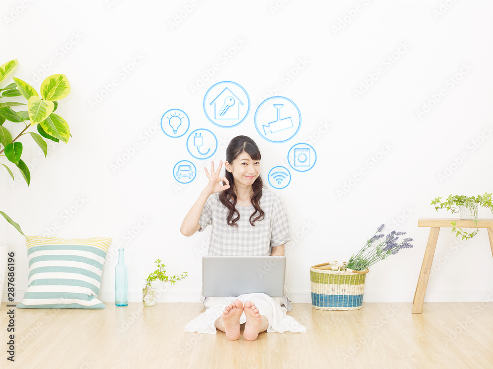 女性 パソコン 女性 パソコン