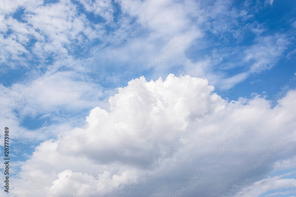 Obraz premium Colorful clouds in the sky