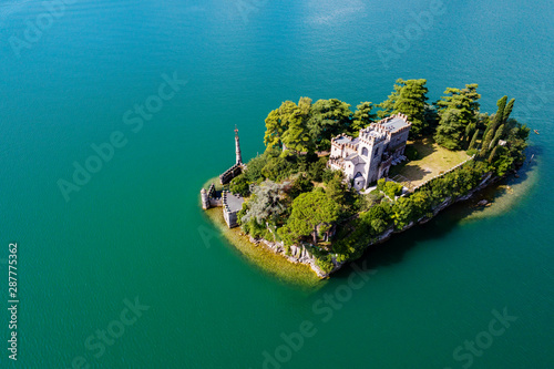 Lago D'Iseo (IT) - Isola di Loreto - vista aerea