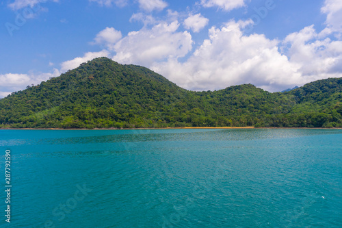 Koh chang with blue sky in summer time, Trat, Thailand. © bennnn