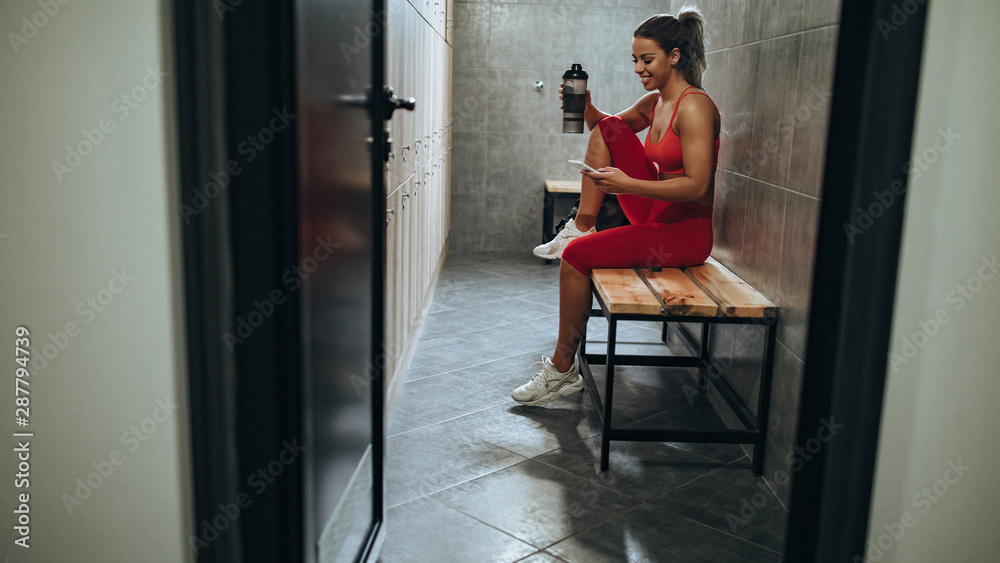 Obraz premium Water is your best fitness buddy